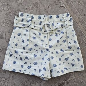 Sezane White Floral Deia Shorts Size 4/36